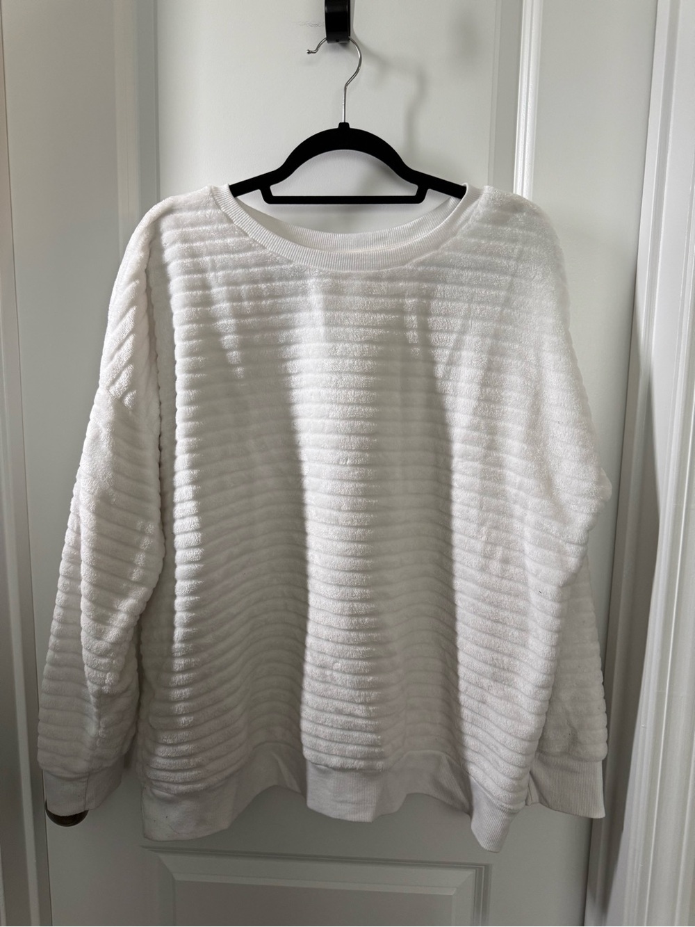 a.n.a White Crew Neck Sweatshirt with Branded Tag